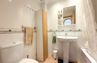 Resale - Apartment / flat - Orihuela Costa - La Florida