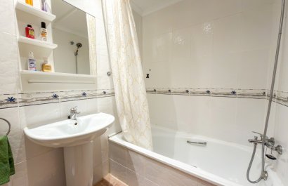 Resale - Apartment / flat - Orihuela Costa - La Florida