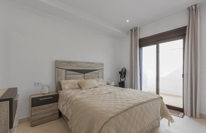Resale - Apartment / flat - Pilar de la Horadada - Zona Pueblo