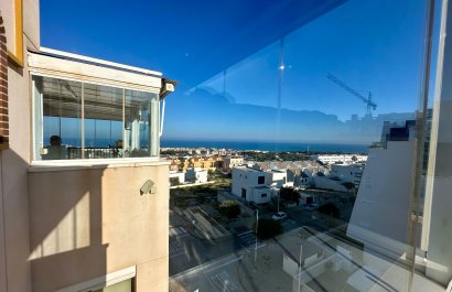 Resale - Apartment / flat - Guardamar del Segura - Marjal Beach
