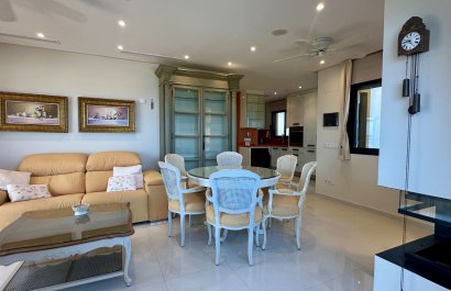 Resale - Apartment / flat - Guardamar del Segura - Marjal Beach