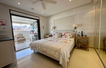 Resale - Apartment / flat - Guardamar del Segura - Marjal Beach