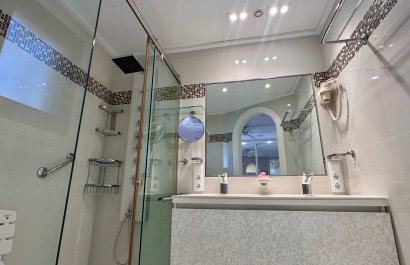 Resale - Apartment / flat - Guardamar del Segura - Marjal Beach