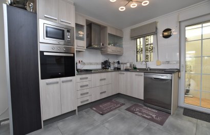 Resale - Villa - Orihuela Costa - Los Dolses