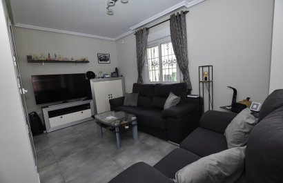 Resale - Villa - Orihuela Costa - Los Dolses