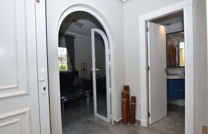 Resale - Villa - Orihuela Costa - Los Dolses