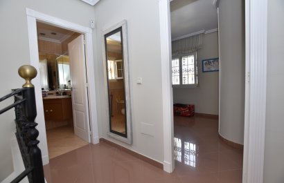 Resale - Villa - Orihuela Costa - Los Dolses