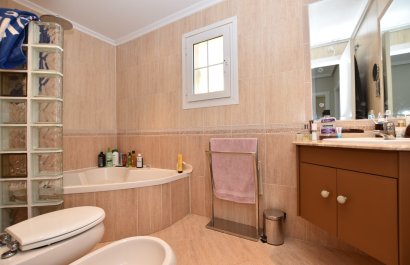 Resale - Villa - Orihuela Costa - Los Dolses