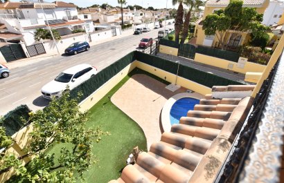 Resale - Villa - Orihuela Costa - Los Dolses