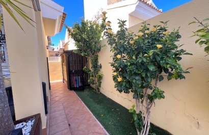 Resale - Villa - Orihuela Costa - Los Dolses