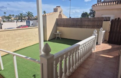 Resale - Townhouse / Duplex / Corner - Orihuela Costa - Playa Flamenca