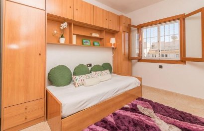 Resale - Townhouse / Duplex / Corner - Orihuela Costa - Playa Flamenca