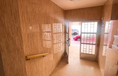 Resale - Apartment / flat - Guardamar del Segura - Playa Centro Guardamar