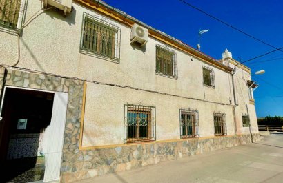 Resale - Villa - Orihuela