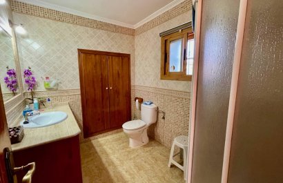 Resale - Villa - Orihuela