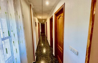 Resale - Villa - Orihuela