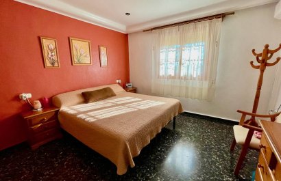 Resale - Villa - Orihuela