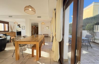 Resale - Villa - Altaona Golf and Country Village - Altaona Golf - Country Village