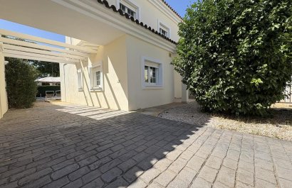 Resale - Villa - Altaona Golf and Country Village - Altaona Golf - Country Village