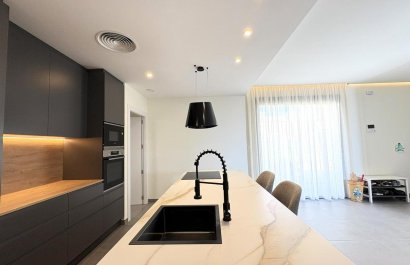 Resale - Villa - Altaona Golf and Country Village - Altaona Golf - Country Village