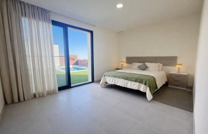 Resale - Villa - Altaona Golf and Country Village - Altaona Golf - Country Village