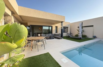 Resale - Villa - Altaona Golf and Country Village - Altaona Golf - Country Village