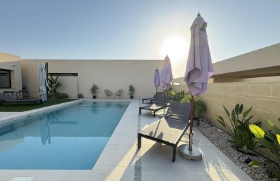 Resale - Villa - Altaona Golf and Country Village - Altaona Golf - Country Village