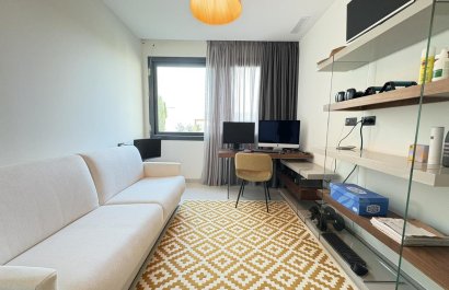 Resale - Villa - Altaona Golf and Country Village - Altaona Golf - Country Village