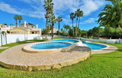 Resale - Townhouse / Duplex / Corner - Villamartín - Los Dolses