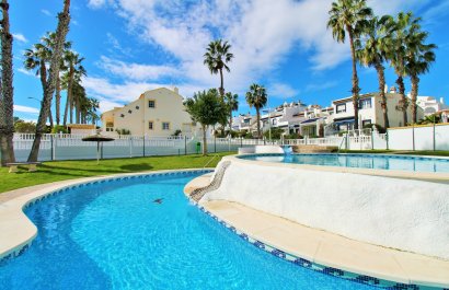 Resale - Townhouse / Duplex / Corner - Villamartín - Los Dolses