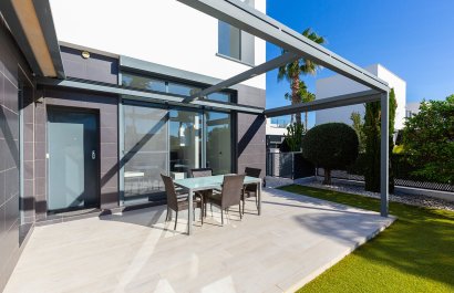 Resale - Townhouse / Duplex / Corner - Algorfa - La finca Golf