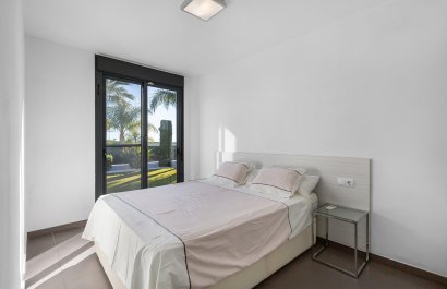 Resale - Townhouse / Duplex / Corner - Algorfa - La finca Golf