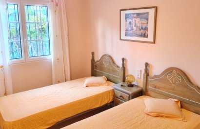 Resale - Townhouse / Duplex / Corner - Villamartín - Los Dolses
