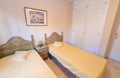 Resale - Townhouse / Duplex / Corner - Villamartín - Los Dolses
