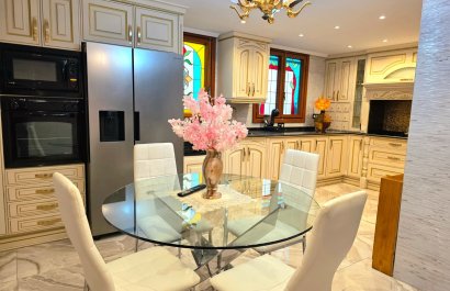 Resale - Apartment / flat - Alicante - Centro