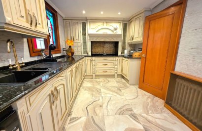 Resale - Apartment / flat - Alicante - Centro