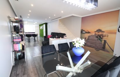 Resale - Townhouse / Duplex / Corner - Redován - Redovan - Town