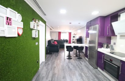 Resale - Townhouse / Duplex / Corner - Redován - Redovan - Town