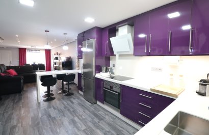 Resale - Townhouse / Duplex / Corner - Redován - Redovan - Town