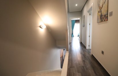 Resale - Townhouse / Duplex / Corner - Redován - Redovan - Town