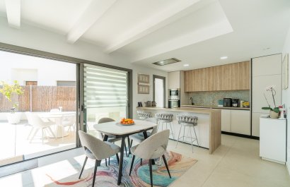 Resale - Villa - Orihuela Costa - Villamartin Golf