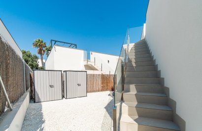 Resale - Villa - Orihuela Costa - Villamartin Golf