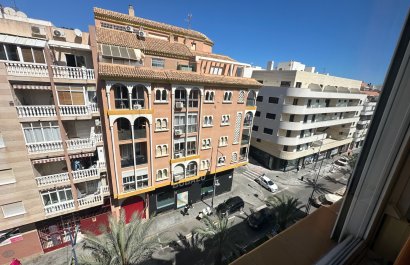 Resale - Apartment / flat - Torrevieia - Center