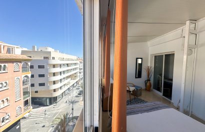 Resale - Apartment / flat - Torrevieia - Center