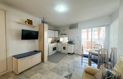 Resale - Apartment / flat - Torrevieia - Center