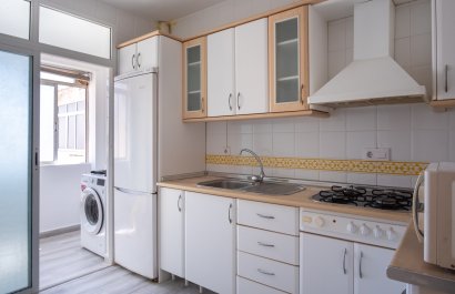 Resale - Apartment / flat - Pilar de la Horadada - Torre de la Horadada
