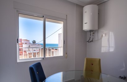 Resale - Apartment / flat - Pilar de la Horadada - Torre de la Horadada