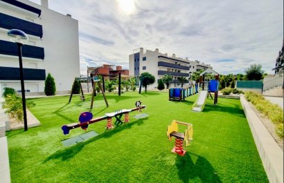 Resale - Apartment / flat - Orihuela Costa - Villamartín