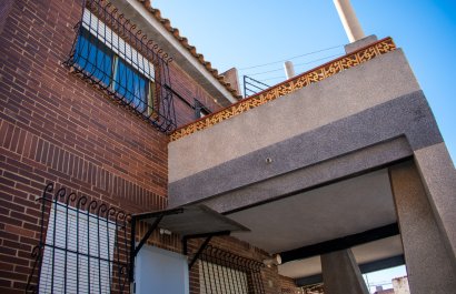 Resale - Townhouse / Duplex / Corner - Pilar de la Horadada - Torre de la Horadada