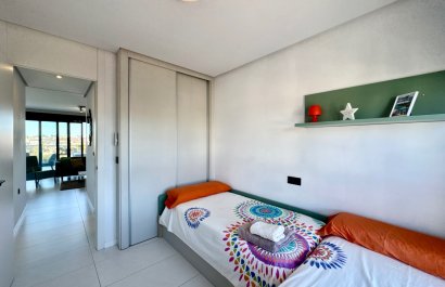 Resale - Apartment / flat - Pilar de la Horadada - Mil Palmeras